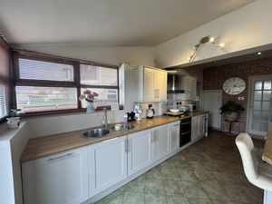 Photo 10- click for photo gallery